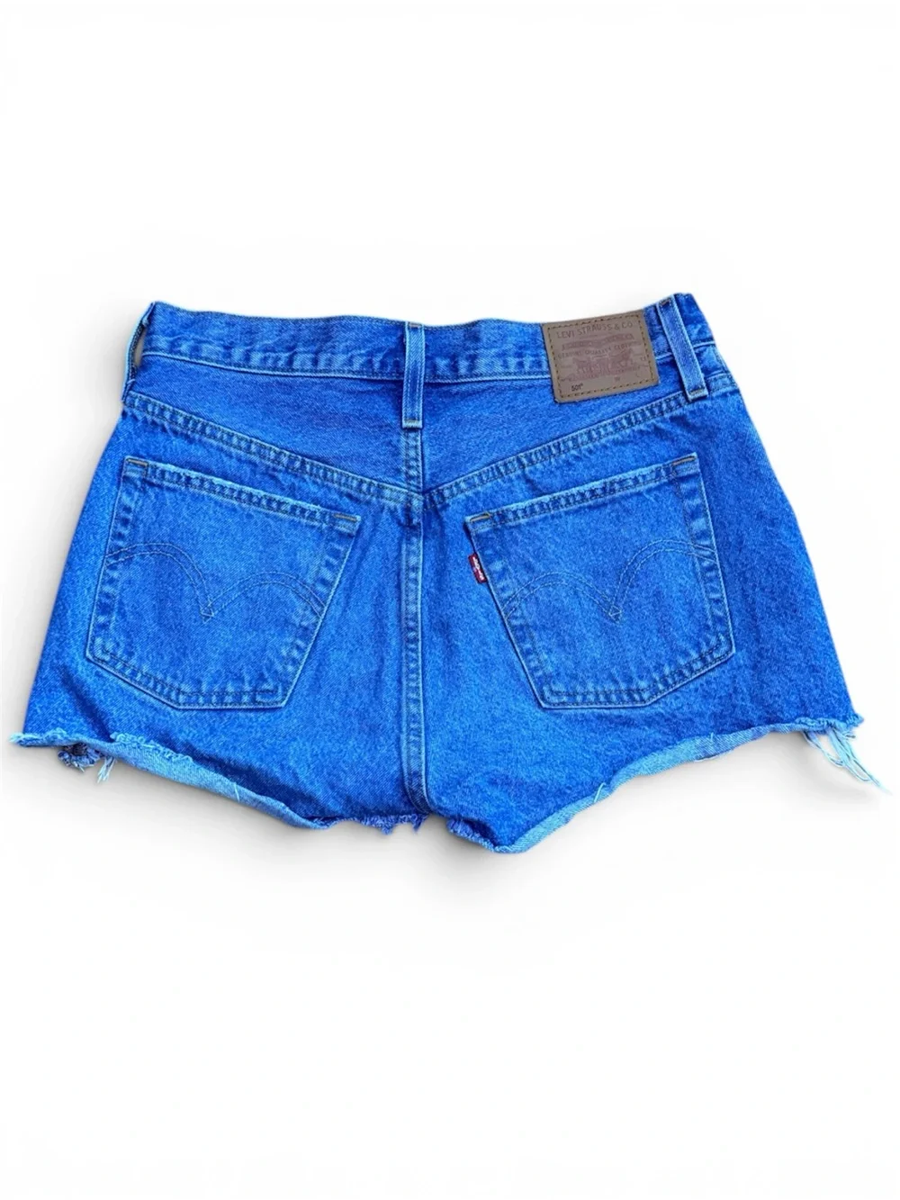 Levi's 501‎ Original Distressed Cut-Off Denim Shorts – Size W28
